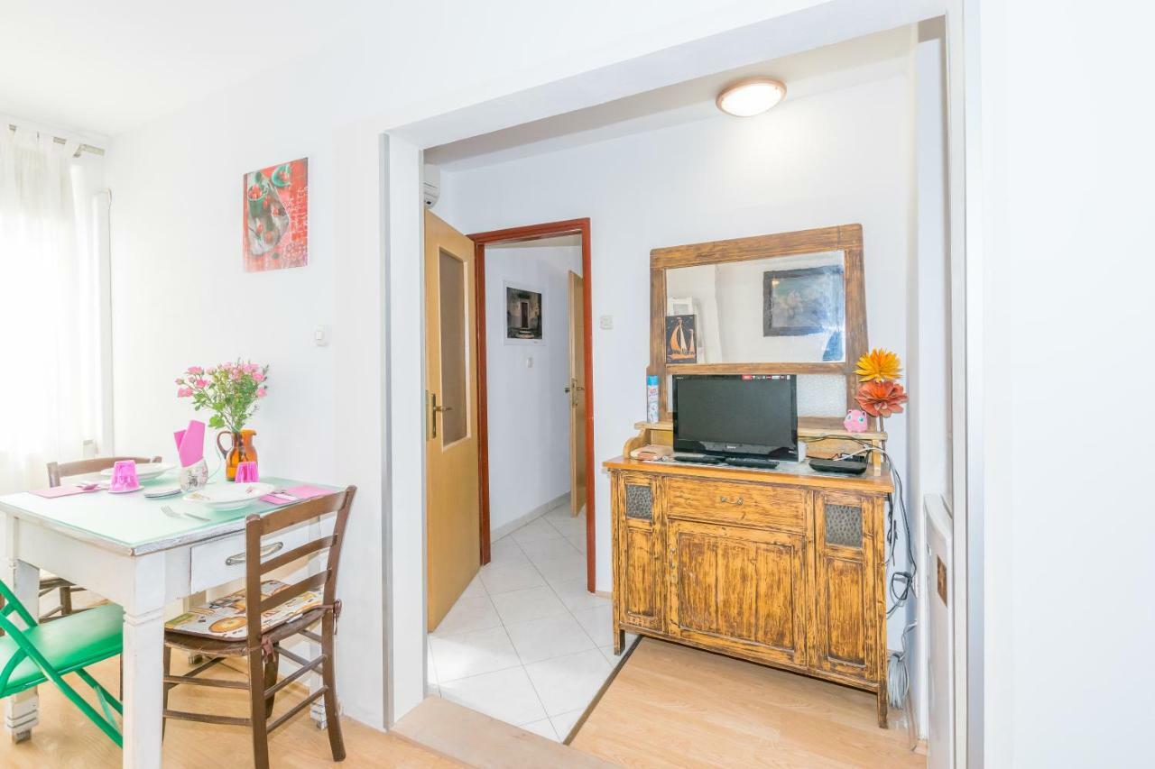 Beautiful Rustical Apt Ana In The Heart Of Rovinj Exterior foto